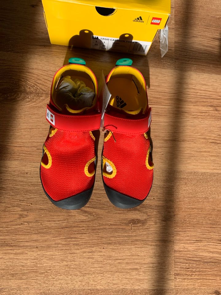 Adidas Sandalen Lego 35 Neu in Herne