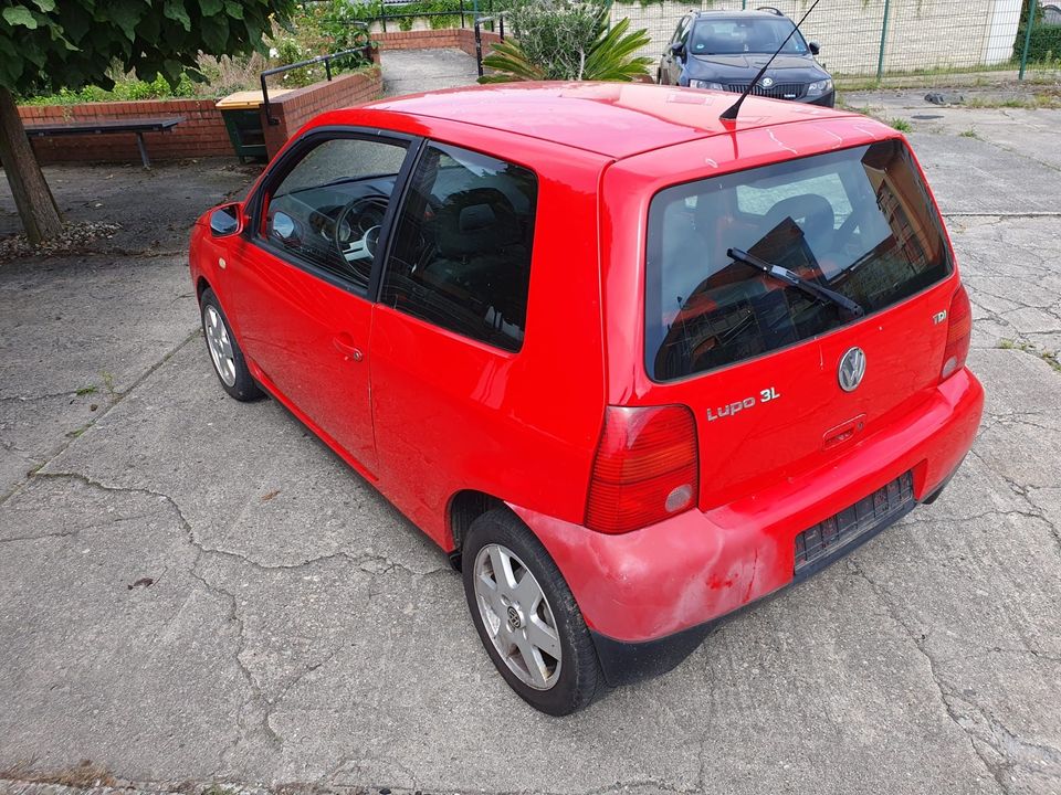 VW Lupo 3L 1.2 TDI rot in Oebisfelde-Weferlingen