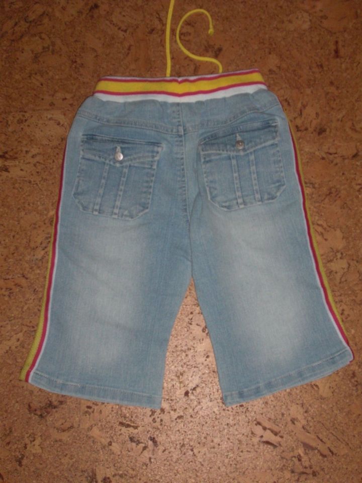 Kurze Hose Jeans Shorts 3/4 Hose Mädchen in Negenborn