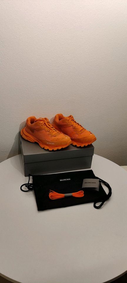 Balenciaga Track 3 Destroyed Sneaker 44/45/46 Herrenschuh Orange in München