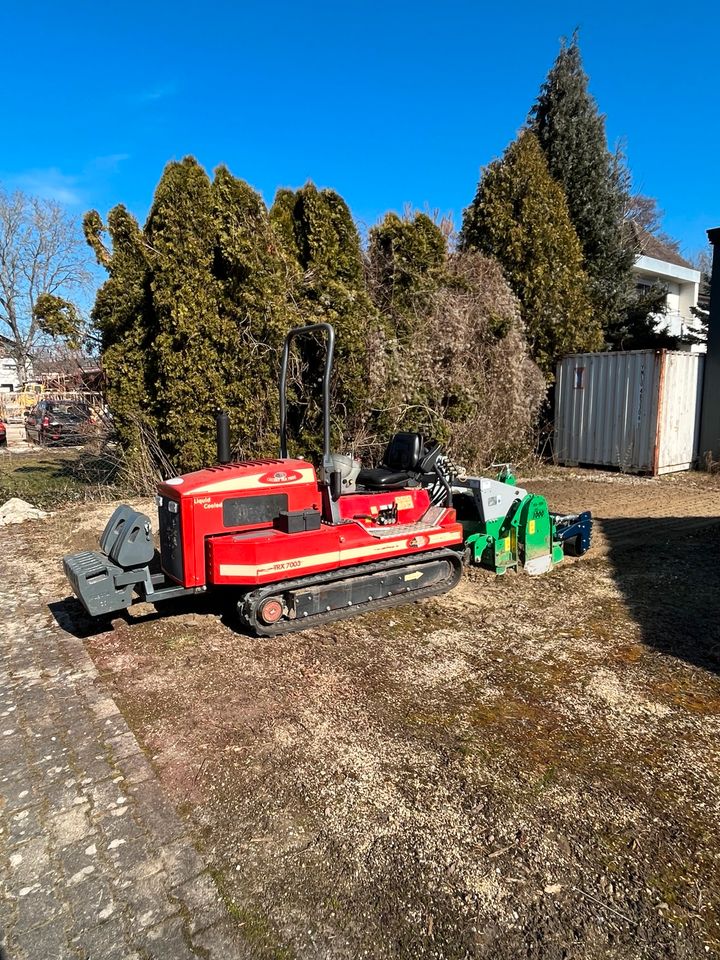 Schmalspur-Raupe -Traktor-Schlepper RODAG TRX 7003  mit Kabine. in Stockach