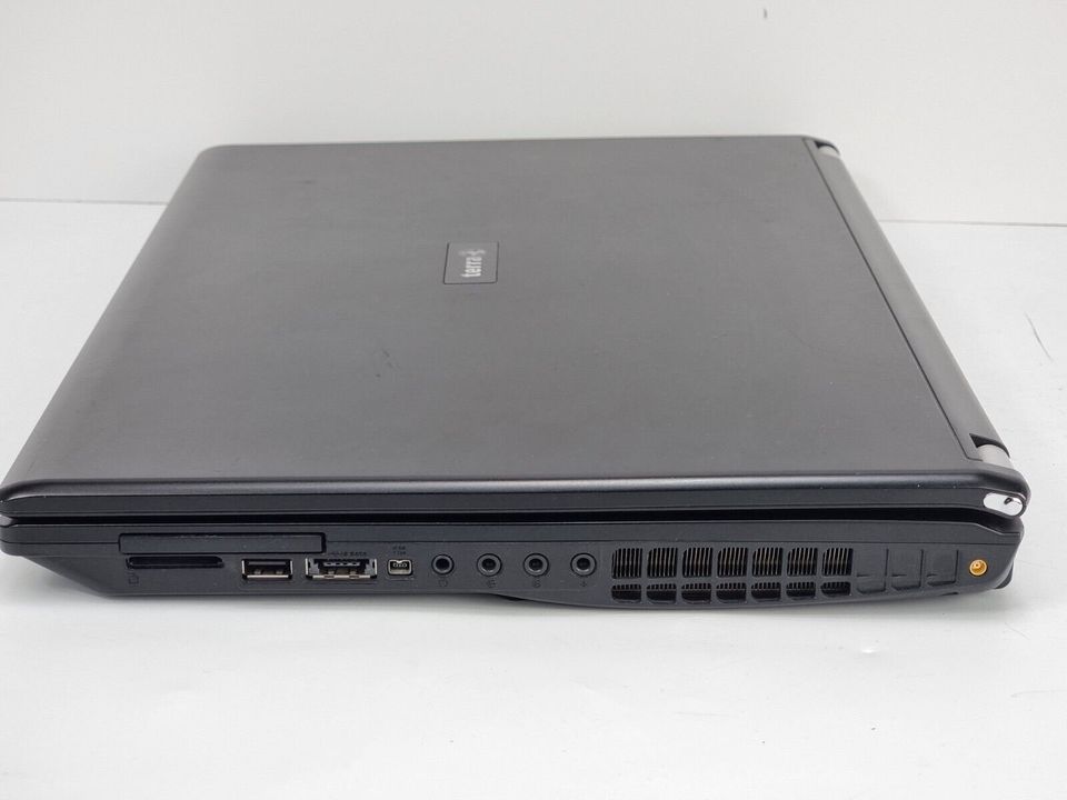 Windows XP 32bit Notebook Terra 1771 C2D T6400 2,00GHz 500GB HDD in Fellbach