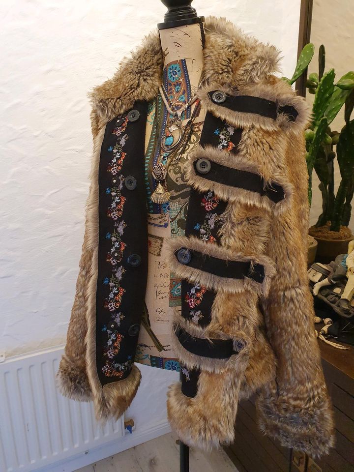 Desigual,Imitat,Lederjacke,38,Felljacke,Webpelz,Hippie,Folklore in Rehburg