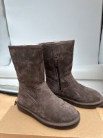 Ne Original UGG Damen Stiefel Große-36 Hannover - Bothfeld-Vahrenheide Vorschau