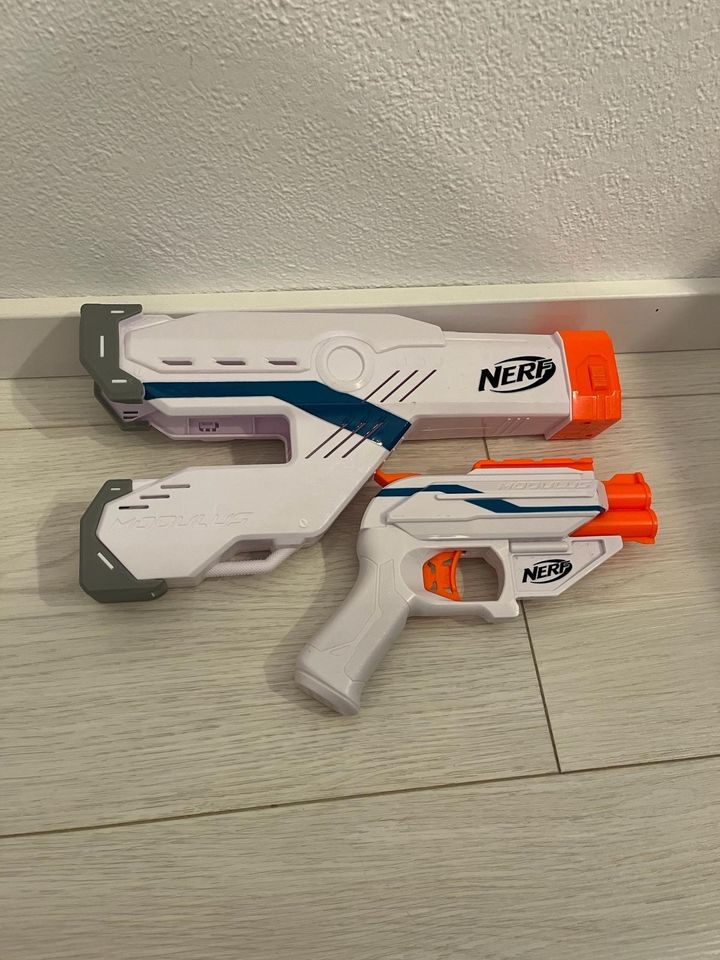 NERF Sammlung wie auf allen Bildern zu sehen ist in Manching