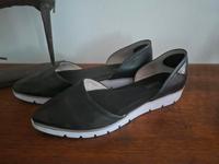 Bugatti Slipper, Leder, Sandalen, Gr. 42 Nordrhein-Westfalen - Porta Westfalica Vorschau