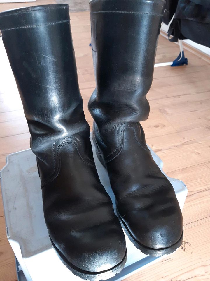 Knobelbecher, Schaftstiefel, Bundeswehr Kampfstiefel 60er Jahre in Seeburg (Niedersachsen)