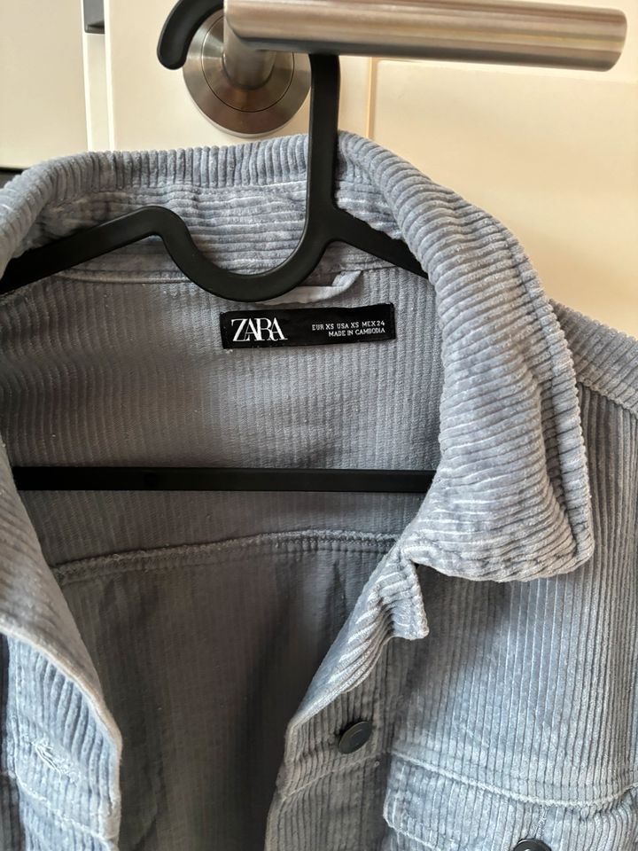 Zara Cord Damen XS Oversize Jacke Hemd blau in Stuttgart