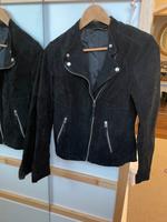 Lederjacke Velourleder Gr. 38 schwarz Bikerjacke Köln - Köln Klettenberg Vorschau