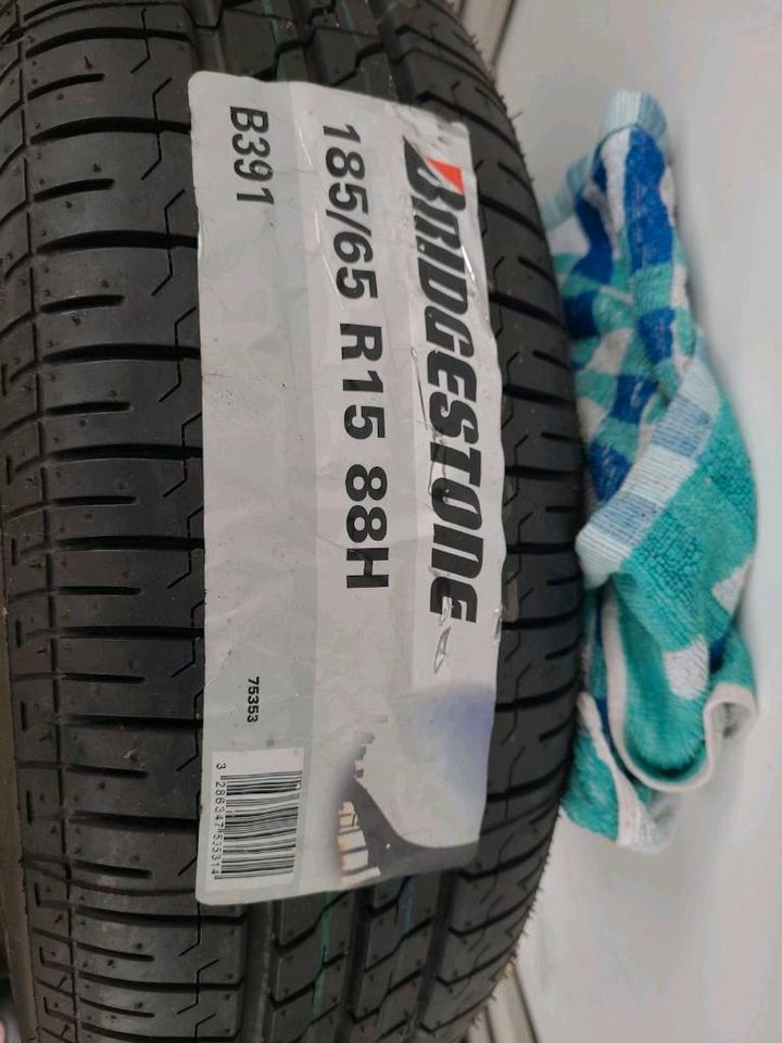 BRIDGESTONE TYP B391 185 65 R 15 88 H NEU 25 € in Lingen (Ems)