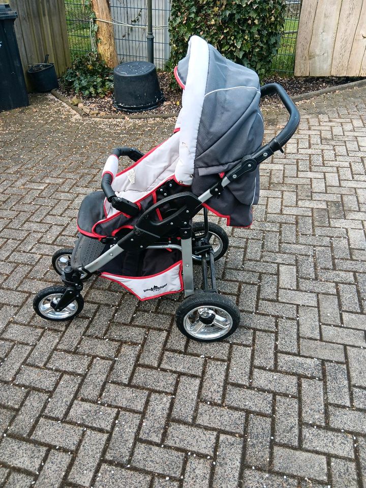 Kinderwagen inkl. Babywanne zu verkaufen in Neumünster