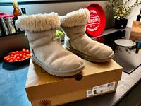 UGG Boots hoch W Remira Farbe ash Gr.39(8) Köln - Nippes Vorschau