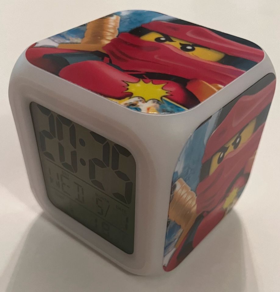 Ninjago LED Uhr Würfel neu in Remscheid