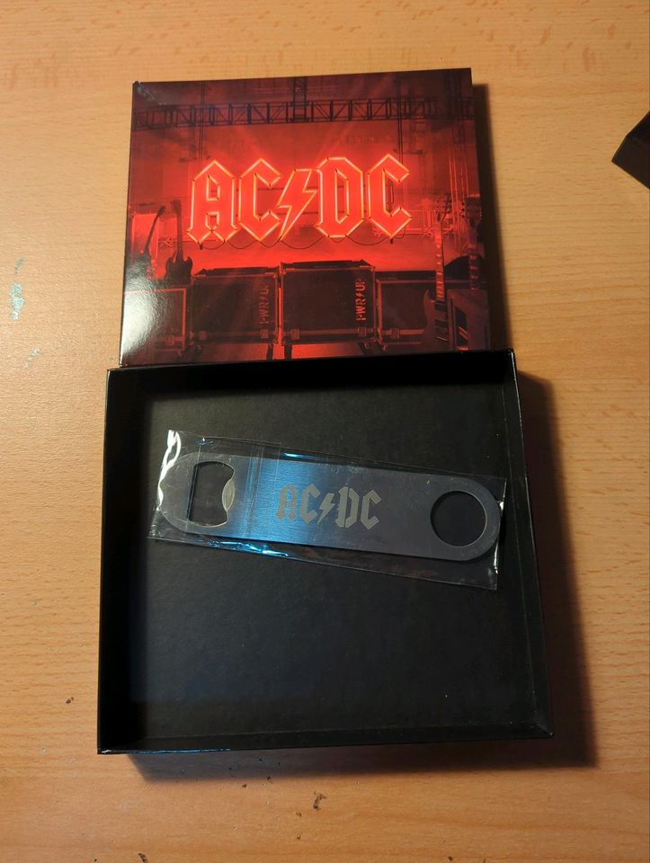 ACDC CD Album mit Flaschenöffner in Cremlingen