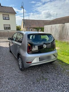 VW UP 1.0 44 KW, EZ 2018, 25000 km, 2. Hand, Bluetooth, elektrisc in Vinningen