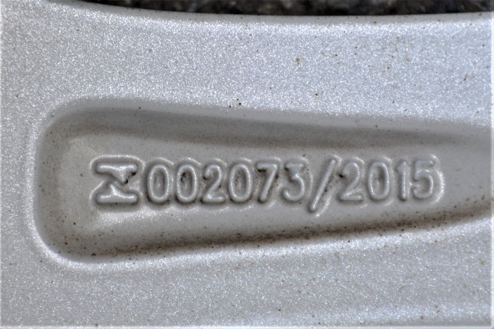 245-45-R18 WINTER GOODYEAR RUNFLAT MERCEDES FELGE 8,0Jx18 ET43 in Hessisch Oldendorf