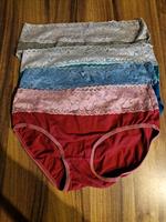 Vier Damen Unterhosen zu verkaufen im SET Hessen - Berkatal Vorschau