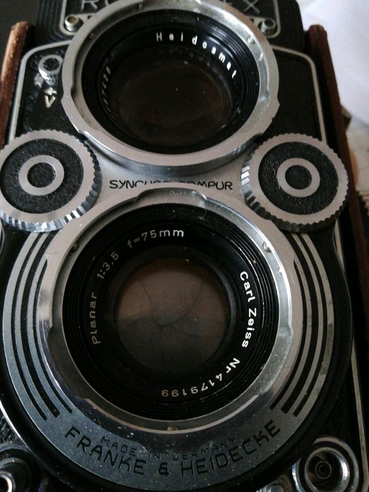 Rolleiflex 3,5 f Carl Zeiss Planar in Baltmannsweiler