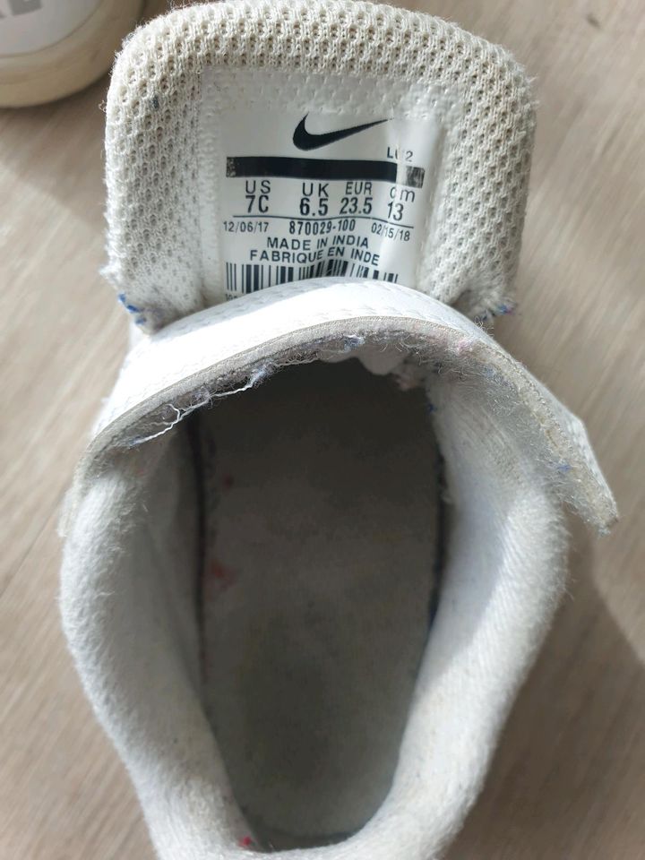 Nike Gr.23,5 in Düsseldorf