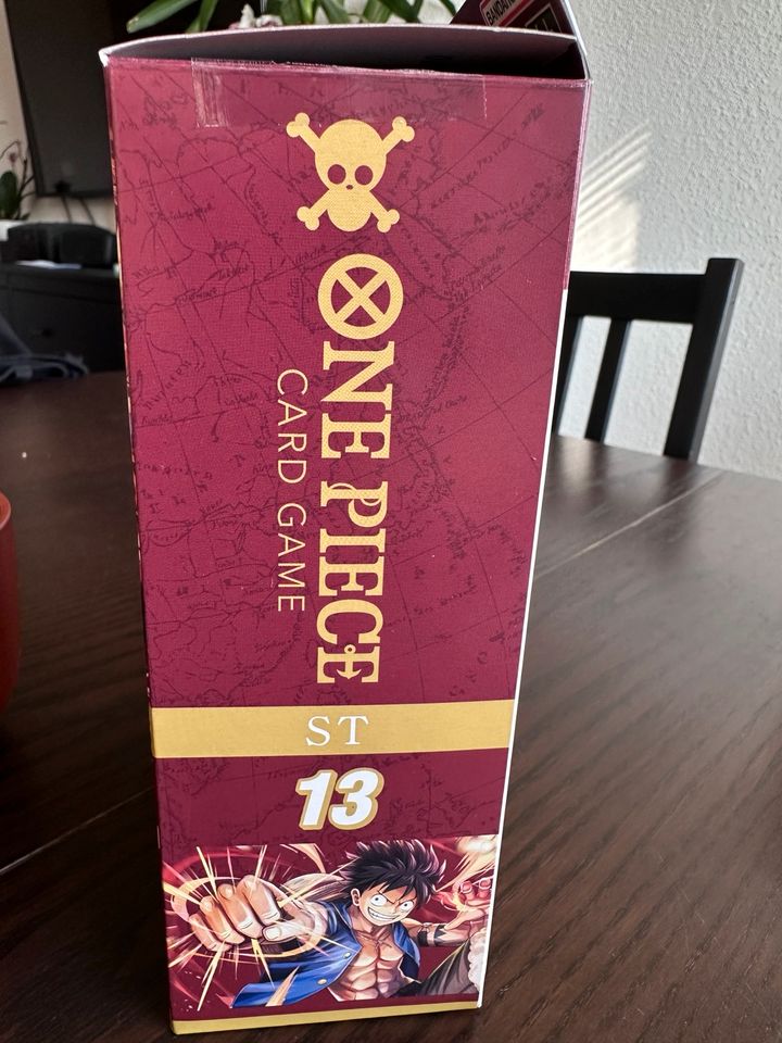 One Piece Ultra Deck - The Three Brothers in Berlin