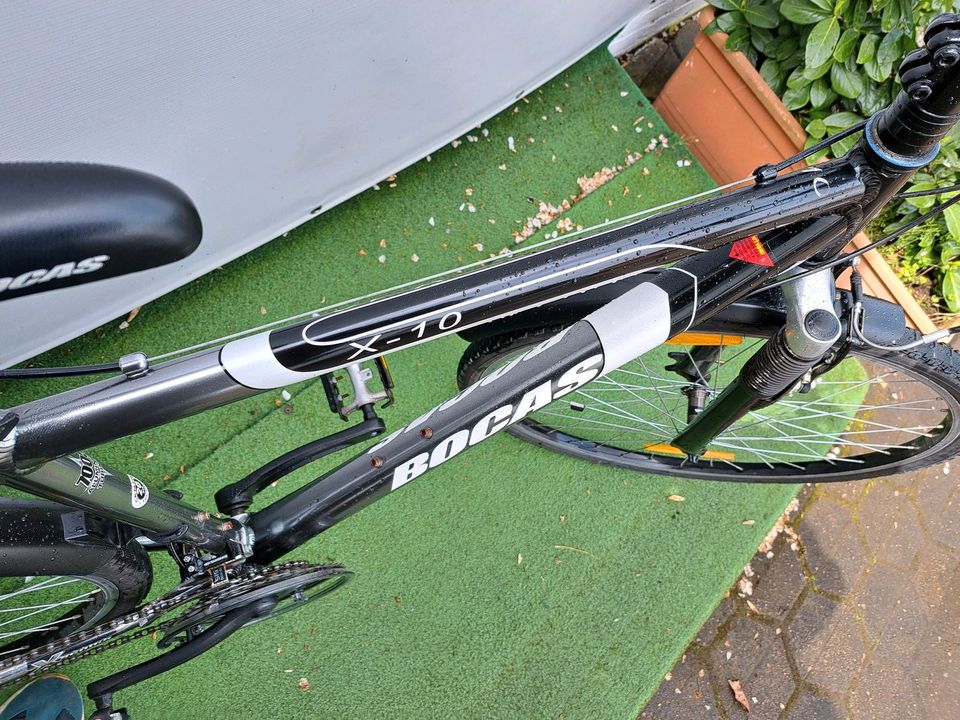 28Zoll Herren BOCAS Crossrad.  Gute Zustand in Langwedel