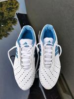 Adidas Sneaker/Turnschuhe in Größe 40 3-D Cushion Hessen - Solms Vorschau