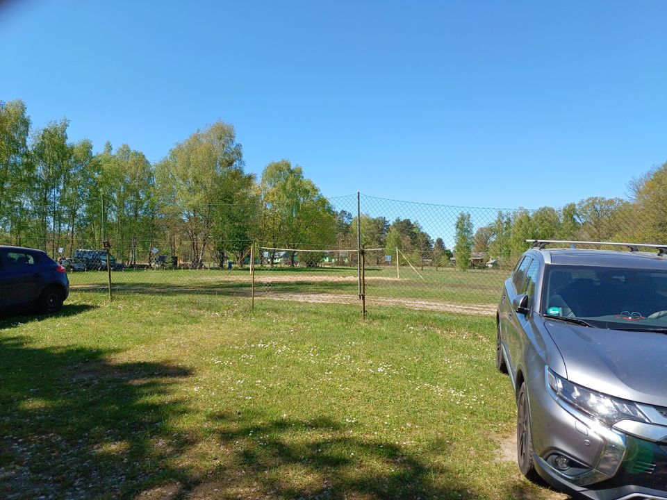 Campingplatzgrundstück mit ausgebauten Bauwagen und Anbau. in Nassenheide