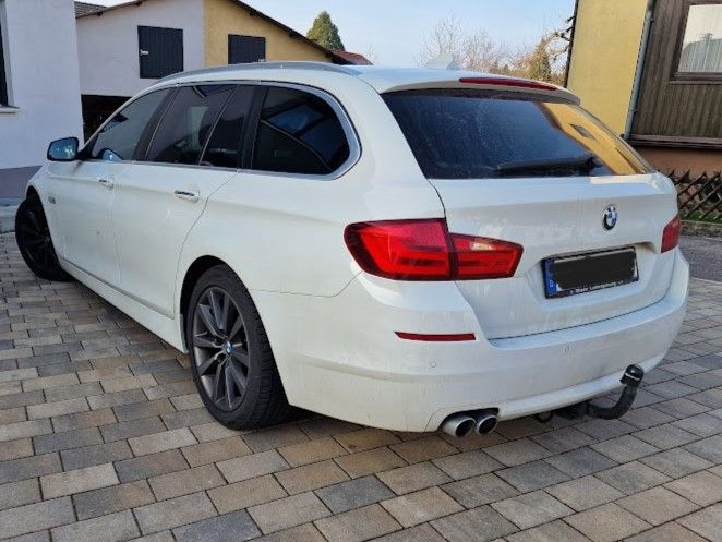 BMW 520d Touring F11 in Mudau