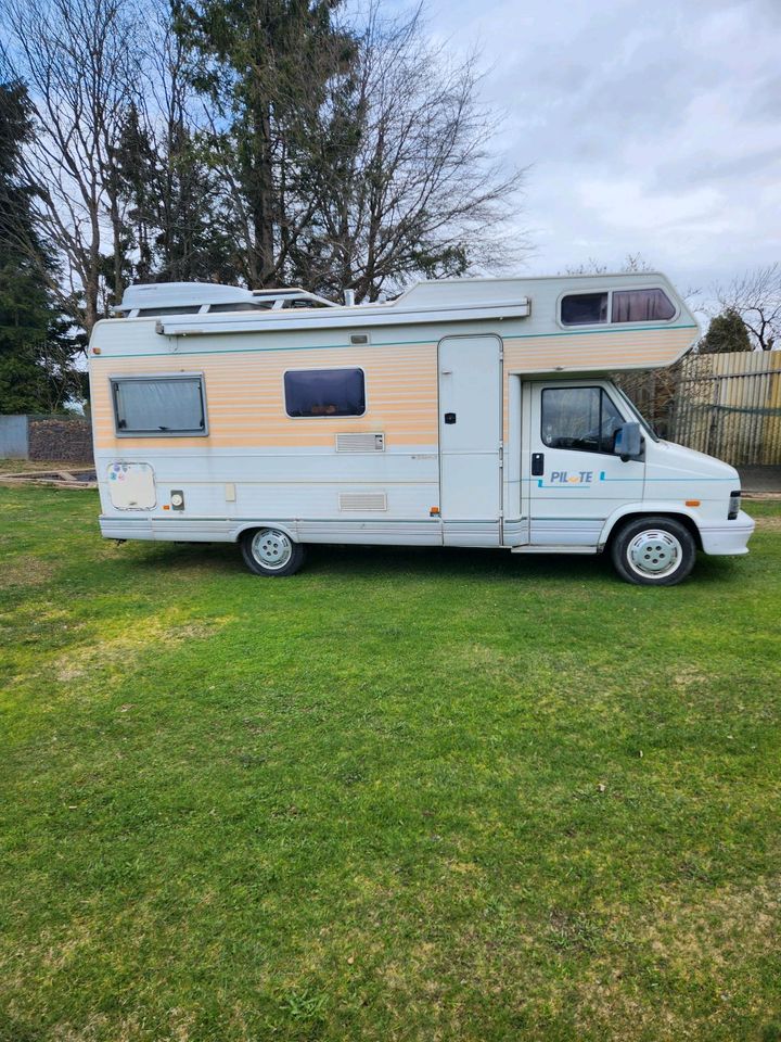 Wohnmobil Peugeot J5 Pilote Aufbau in Wurzbach