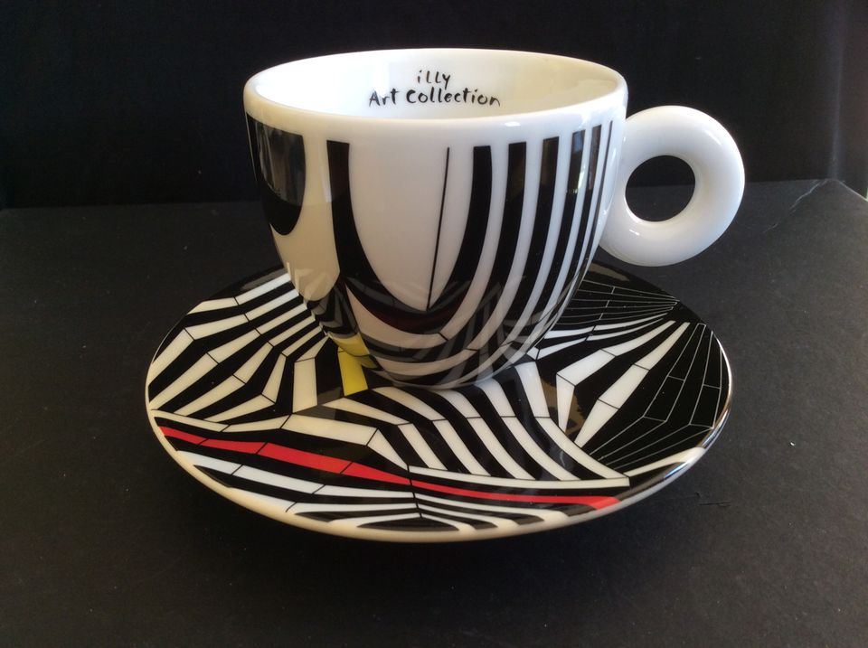 Illy Cappuccino Tassen Art Collection Tobias Rehberger 2010 in Düsseldorf