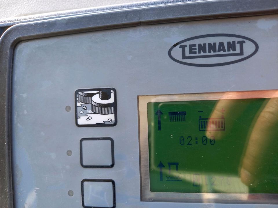 Tennant 7300,Parkhausreinigung,Tiefgaragenreinigung in Dirlewang