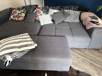 Großes Lounge Sofa / Couch mit Hocker Niedersachsen - Schwanewede Vorschau