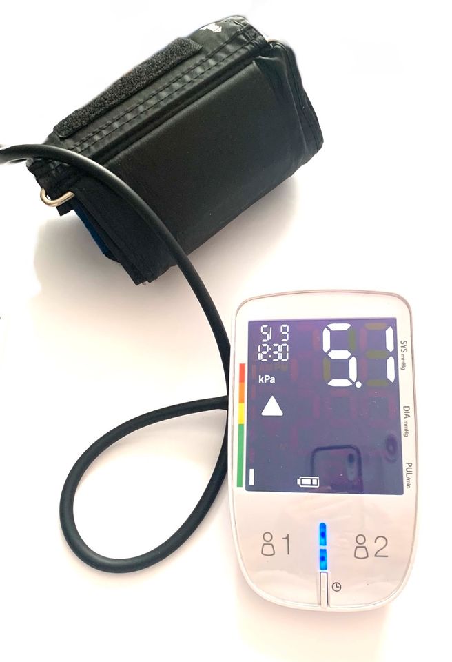 SANOTEC Oberarm – Blutdruckmessgerät MD 16463 in Hamburg