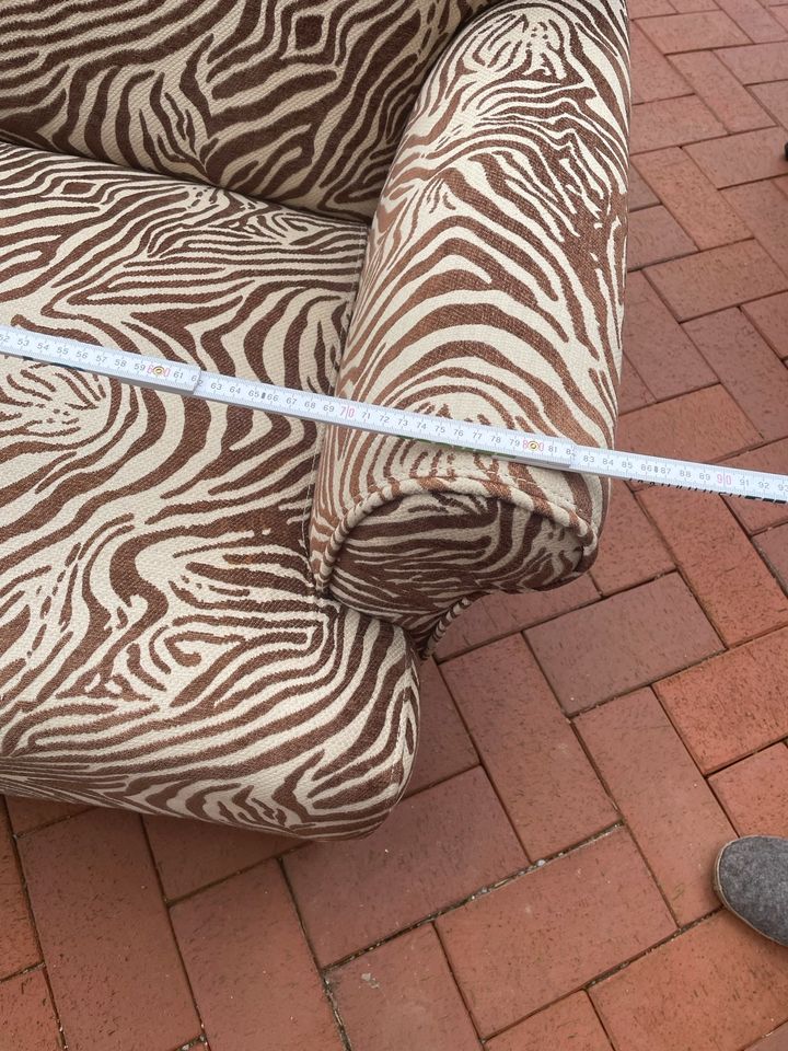 Cooler Zebra Sessel. Kaum gebraucht in Bünde