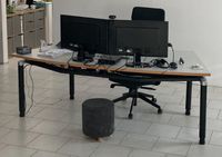 Schreibtisch höhenverstellbar mit Steckdosenleiste Brandenburg - Lychen Vorschau