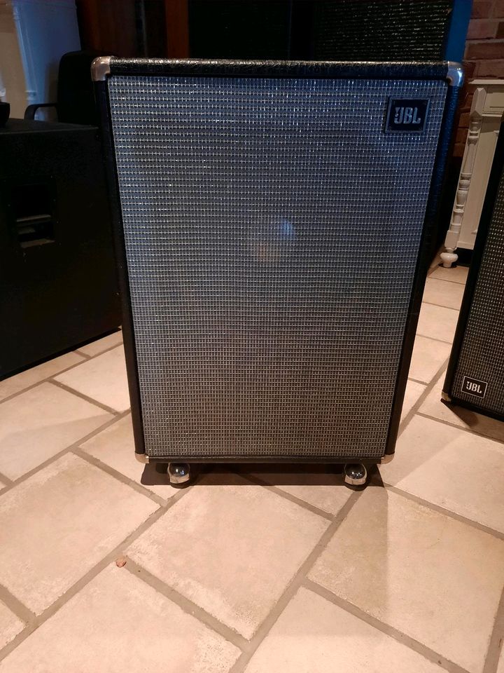 Vintage JBL Bassbox in Reinfeld