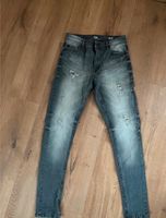 Herren Jeans Slim mit Destroys Größe 30/32 grau Nordrhein-Westfalen - Schmallenberg Vorschau