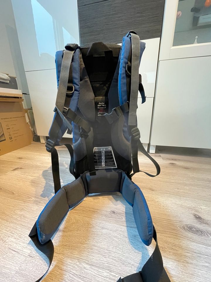 Deuter Kindertragerucksack in Neusäß