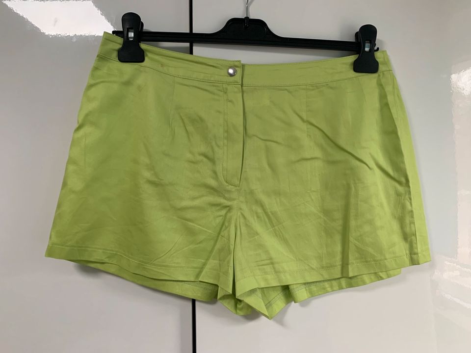 Damen Shorts Seiden Look grün Baumwolle Gr.40/L in Rheinland-Pfalz -  Kaiserslautern | eBay Kleinanzeigen ist jetzt Kleinanzeigen