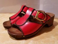 Dr.Scholl’s Clogs rot Holzsohle 70er Vintage Gr. 5 ungetragen Berlin - Tempelhof Vorschau