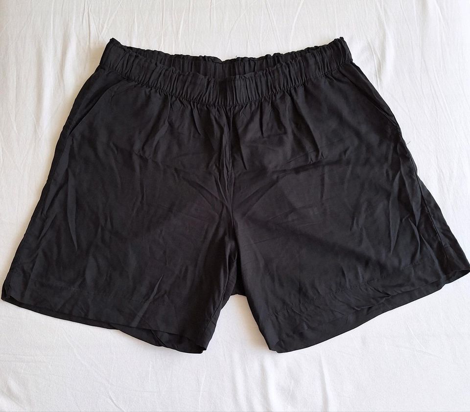 Luftige Sommer-Shorts, Viskose, schwarz, Größe 46 in Jena