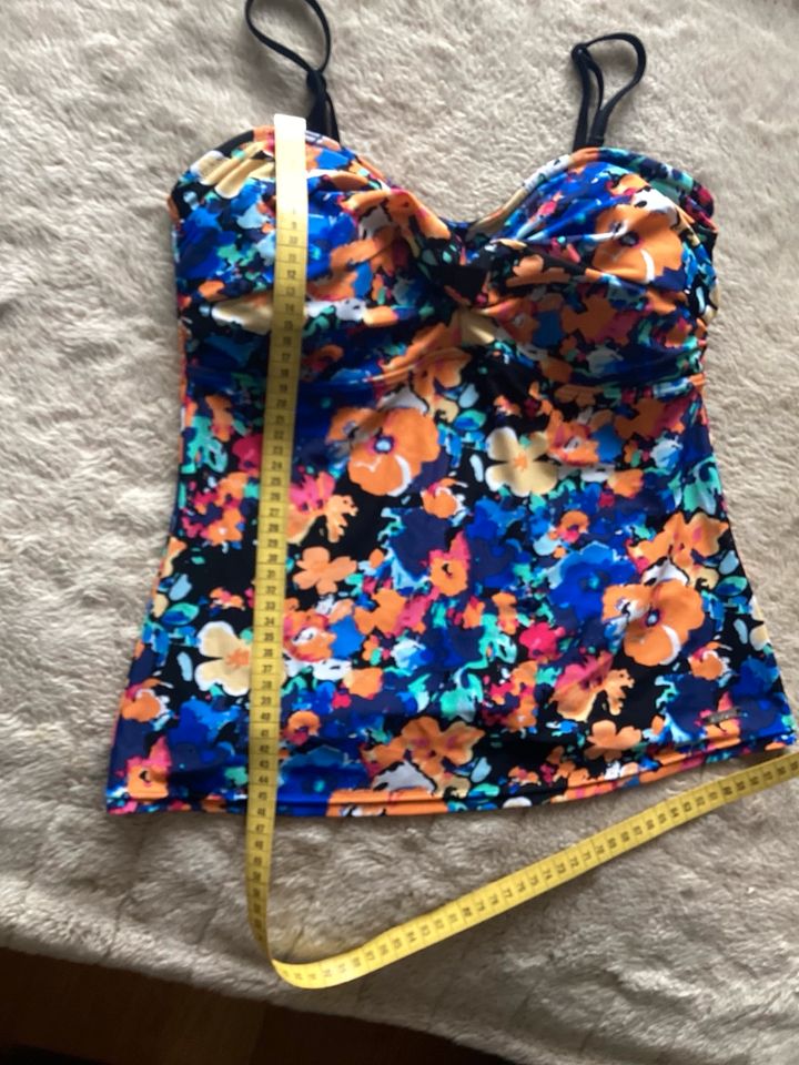 Tankini mit zwei Oberteilen, Gr. 42 Cup C in Hanstedt