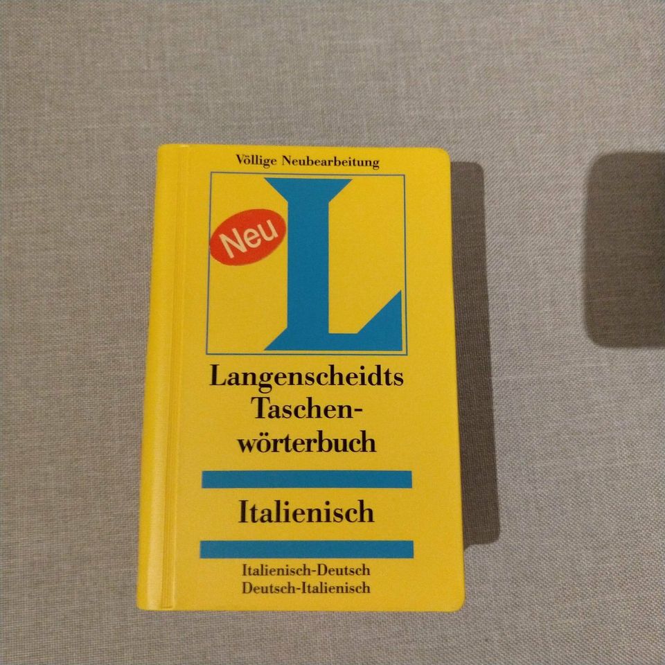 Langenscheidts Wörterbücher in verschiedenen Sprachen/dictionary in Göttingen