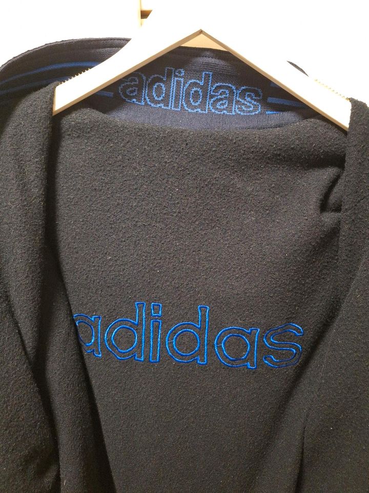 Adidas wendejacke in xl in Oberhausen