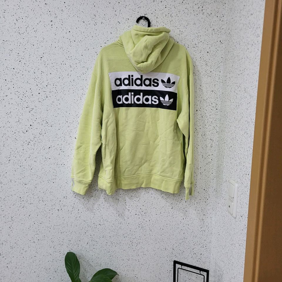 Hoodie von Adidas in Gladbeck