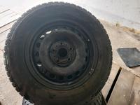 Winterreifen Bridgestone auf Stahlfelge Brandenburg - Podelzig Vorschau