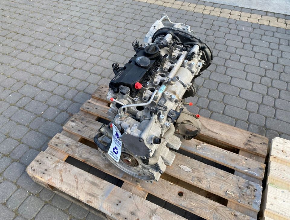 Motor B4204T9 VOLVO S60 V60 XC60 26TKM UNKOMPLETT in Berlin