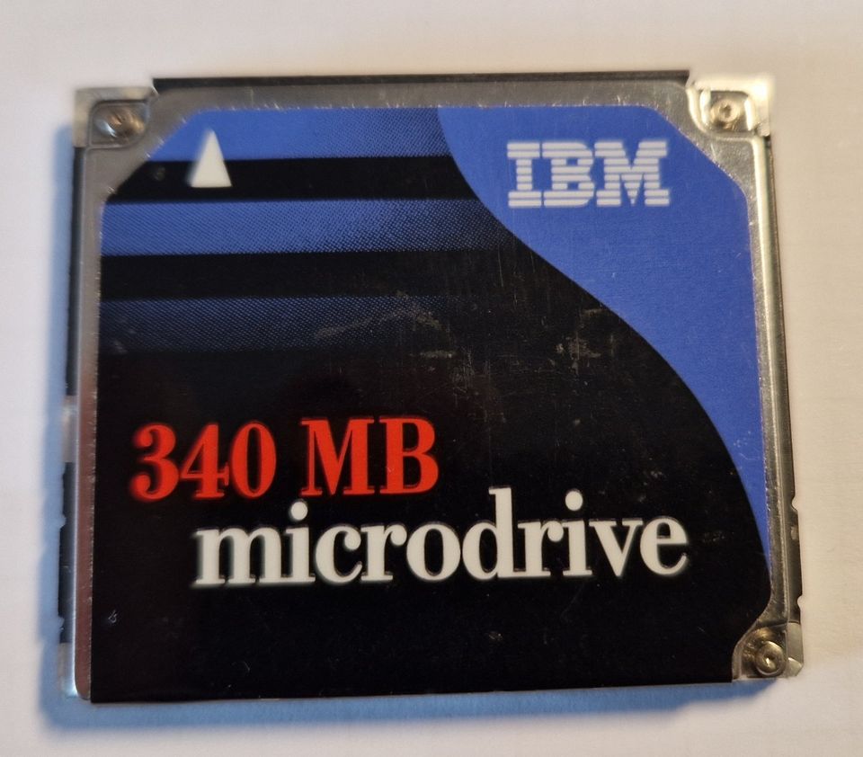 IBM Microdrive 340MB sowie 2 CF Karten plus Reader in Winkelhaid