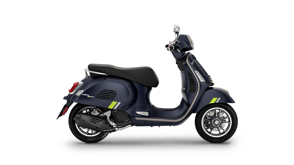 Vespa GTS 125 Super Tech RST 2023 - Neufahrzeug in Coerde