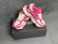 New Balance 9060 Fuchsia Rosa Größe 41.5 Hessen - Obertshausen Vorschau